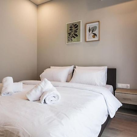 Piraeus Deluxe 2Bdr Apt - Near Metro And Port Exteriér fotografie