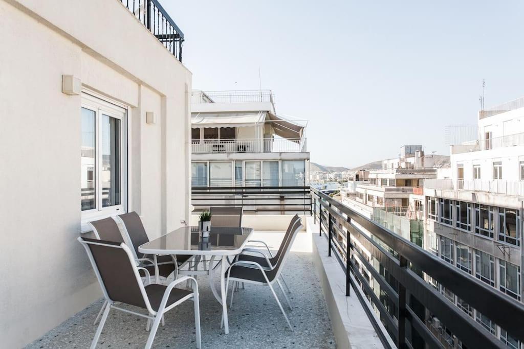 Piraeus Deluxe 2Bdr Apt - Near Metro And Port Exteriér fotografie