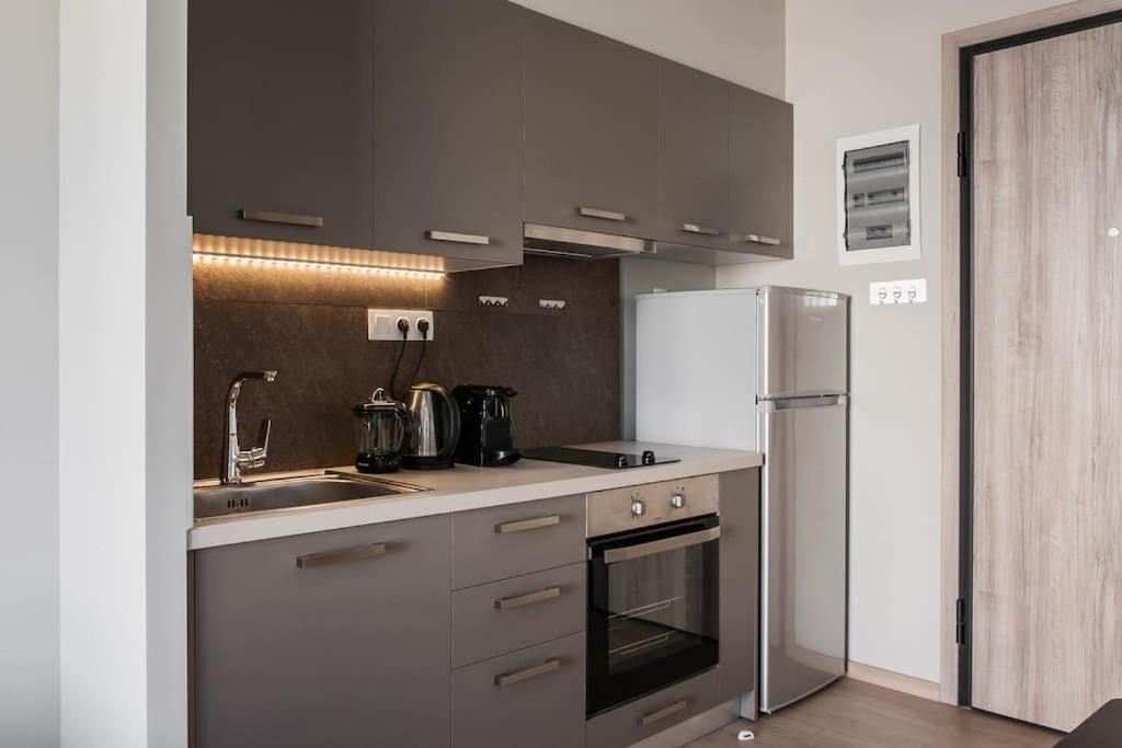 Piraeus Deluxe 2Bdr Apt - Near Metro And Port Exteriér fotografie